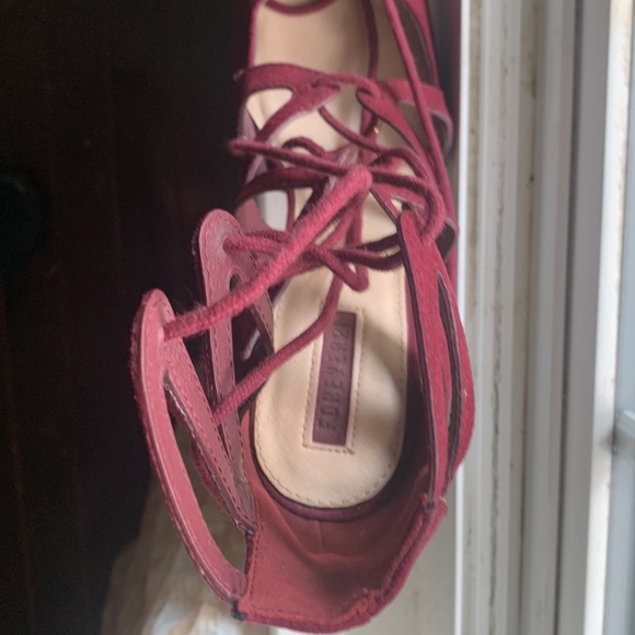 Burgundy faux suede tie up pumps with pointed toe, size 7 - Picture 3 of 9